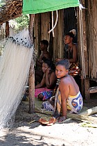 Canal de Pangalanes et village d'Andranokoditra - 