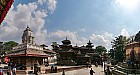 Durbar Square -  gauche temple de Kageshwor (Kageshvar) Mahadev
