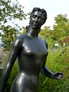 Belmondo - Femme en marche, 1956-58, bronze