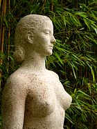 Belmondo - Marcel-Chauvenet-Delclos (1906-1988), <br />Femme  la draperie, vers 1940, pierre
