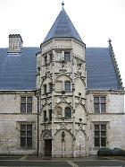 Bourges - Muse Estve, Htel des chevins