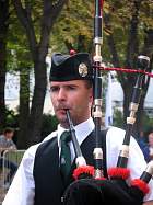 Les Bagad de la Breizh Parade - Arklow Pipe Band