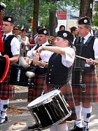 Les Bagad de la Breizh Parade - Arklow Pipe Band