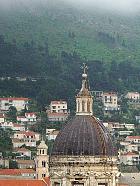 Dubrovnik  - Dme de la cathdrale et clocher du monastre dominicain
