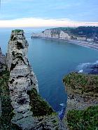 Étretat  - Falaises d'Amont vues des falaises d'Aval