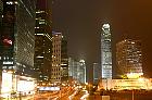 Hong Kong  -  droite : immeuble de l'Arme chinoise