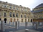 Palais royal - Le Palais-Royal et les colonnes Buren (1980)