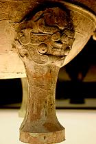 Mus&eacute;e de Shanghai  - Pied, vase Ding