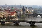 Prague - glise Saint-Franois vue du parc Letensk